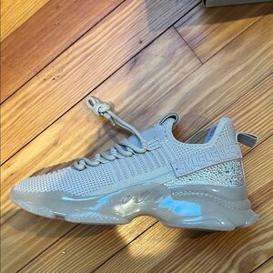 BRAND NEW Steve Madden Beige Knit Sneakers